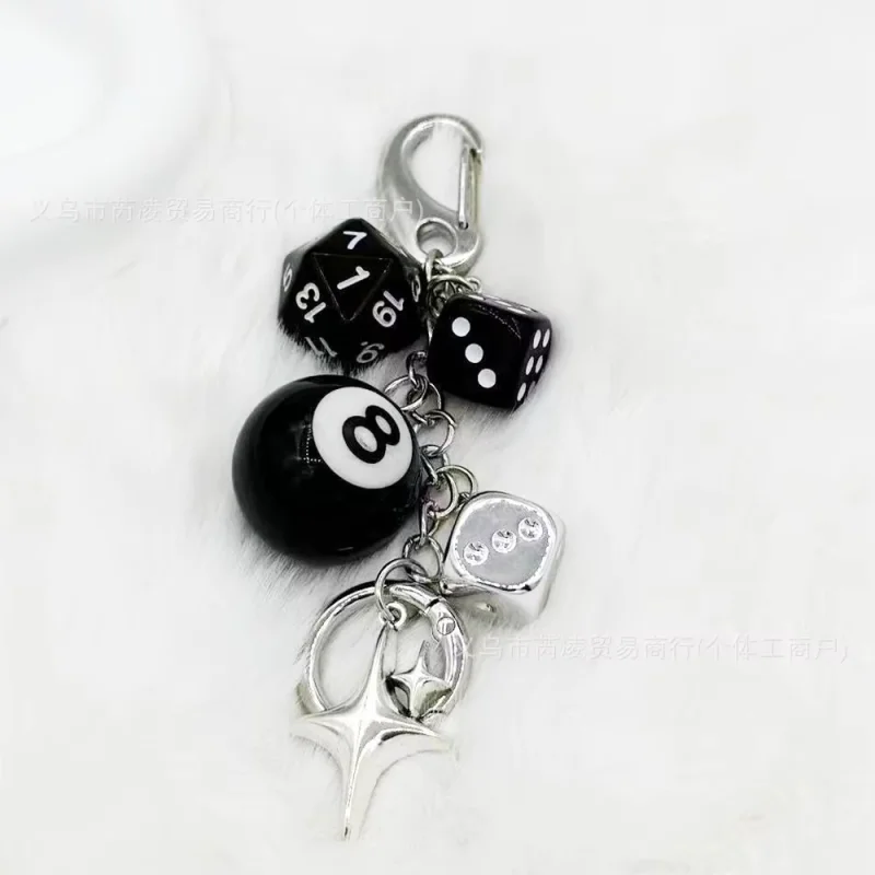 8 Ball&Dice ბრელოკი